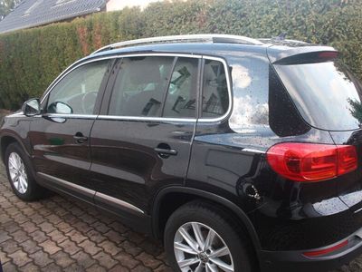 gebraucht VW Tiguan Tiguan2.0 TDI DPF 4Motion BlueMotion Techn. DSG S