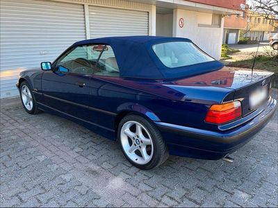 Gebraucht BMW 318 Cabriolet 115 PS (84 kW) 1995 Blau Cabrio