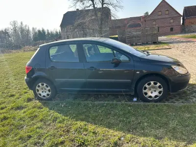 Gebraucht Peugeot 307 80 PS (58 kW) 2001 Schwarz Kleinwagen