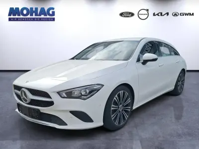 Gebraucht Mercedes CLA180 Shooting Brake Business 116 PS (85 kW) 2022 Weiss Kombi