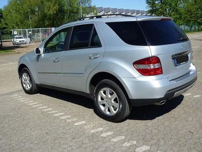 Brugt Mercedes ML320 224 HK (164 kW) 2006 Sølv SUV