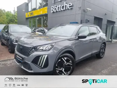 Gebraucht Peugeot 2008 Allure 131 PS (96 kW) 2024 Lackierung seleniumgrau/typ aussenverkleidung metalliclackierung SUV