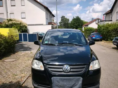Gebraucht VW Fox 55 PS (40 kW) 2008 Schwarz Kleinwagen