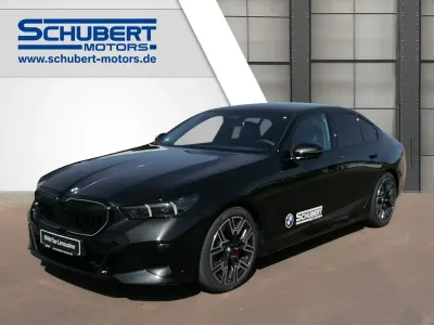 Gebraucht BMW 540 M Sport 286 PS (210 kW) 2026 Black sapphire metallic Limousine