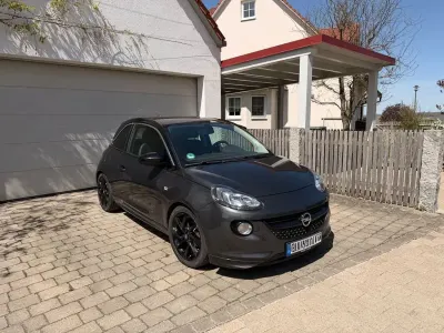 Usado Opel Adam 101 HP (74 kW) 2017 Cinzento Citadino