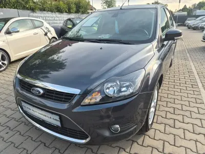 Gebraucht Ford Focus Titanium 116 PS (85 kW) 2009 Grau Limousine