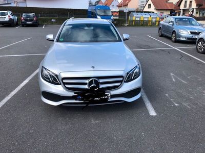 gebraucht Mercedes E200 4Matic 9G-TRONIC Avantgarde