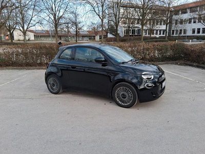 Gebraucht Fiat 500e Red 86 kW (118 PS) 2022 Schwarz Limousine