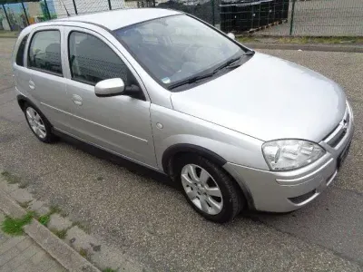 Gebraucht Opel Corsa 80 PS (58 kW) 2005 Silber Kleinwagen