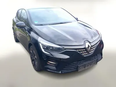 Gebraucht Renault Clio 140 PS (102 kW) 2022 Black pearl metallic Kleinwagen