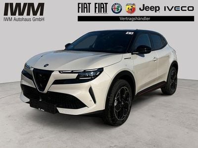 Neu Alfa Romeo GT Junior Edizione Speciale 136 PS (100 kW) 2025 Beige SUV