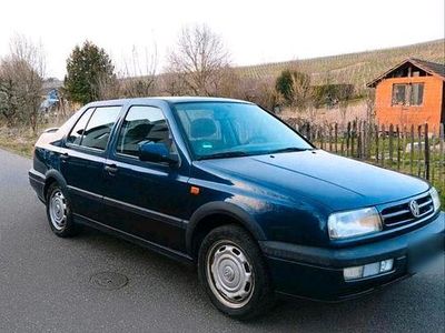 Gebraucht VW Vento GT 115 PS (84 kW) 1994 Blau Limousine