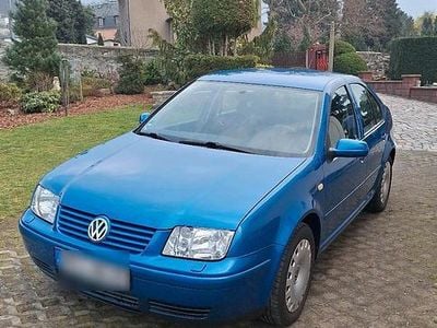 Gebraucht VW Bora 115 PS (84 kW) 1999 Blau Limousine