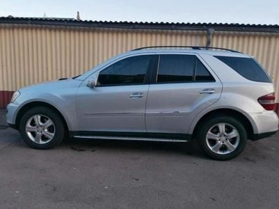 Mercedes ML320