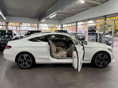 Gebraucht Mercedes C200 Advanced 160 PS (117 kW) 2019 Polarweiss Coupé