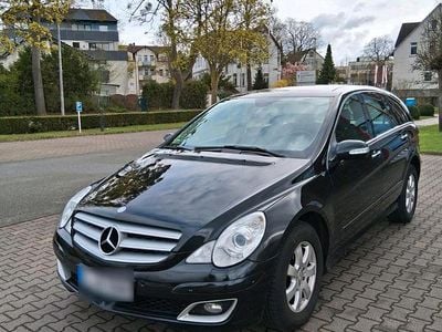 Second-hand Mercedes R320 224 CP (164 kW) 2006 Negru Monovolum