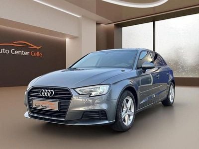 Gebraucht Audi A3 Sport 116 PS (85 kW) 2019 Grau Limousine