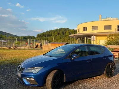 Gebraucht Seat Leon FR 150 PS (110 kW) 2019 Blau Limousine