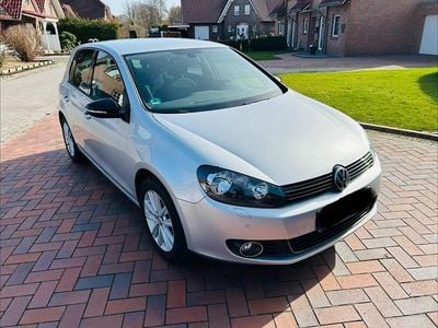 Gebraucht VW Golf VII Style 80 PS (58 kW) 2012 Silber Limousine