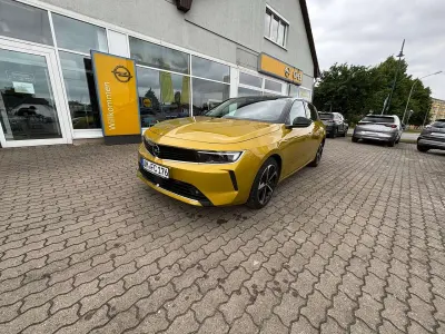 Gebraucht Opel Astra Elegance 110 PS (80 kW) 2023 Kult gelb Kleinwagen