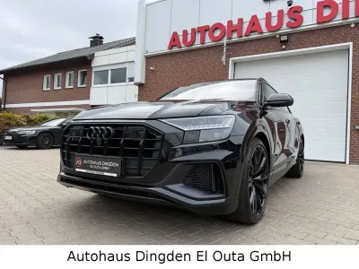 Second-hand Audi SQ8 Competition 507 CP (372 kW) 2023 Negru SUV