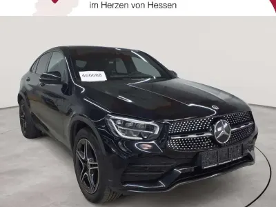 Gebraucht Mercedes GLC300 AMG 245 PS (180 kW) 2023 Obsidianschwarz metallic Coupé