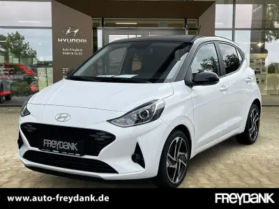 Gebraucht Hyundai i10 Prime 79 PS (58 kW) 2025 Atlas white/ phantom black Kleinwagen