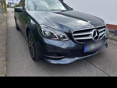 Usata Mercedes E200 186 CV (136 kW) 2014 Grigio Berlina