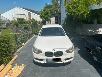 Gebraucht BMW 116 136 PS (100 kW) 2011 Weiß Kleinwagen