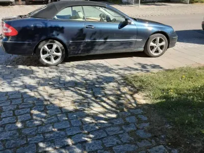 Używany Mercedes CLK200 163 KM (119 kW) 2004 Czarny Kabriolet