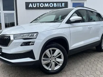 Gebraucht Skoda Karoq Selection 150 PS (110 kW) 2025 Moonweiß perleffekt SUV