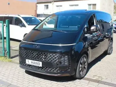 Gebraucht Hyundai Staria Signature 177 PS (130 kW) 2023 Andere Van / Kleinbus