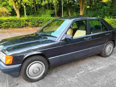 Gebraucht Mercedes 190 75 PS (55 kW) 1991 Grau Limousine