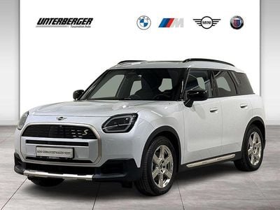 Second-hand Mini Countryman Favoured 230 kW (313 CP) 2024 Alb SUV