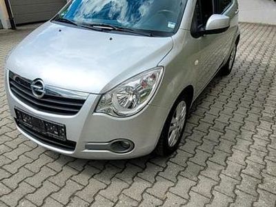 Opel Agila