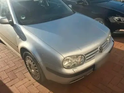 Usata VW Golf IV 75 CV (55 kW) 2004 Berlina