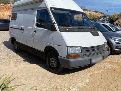 Weiß Gebraucht 1990 Renault Trafic Van / Kleinbus | 900 €