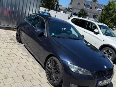 Gebraucht BMW 320 Cabriolet 170 PS (125 kW) 2008 Blau Cabrio