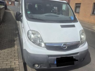 Gebraucht Opel Vivaro 114 PS (83 kW) 2011 Weiß Van / Kleinbus
