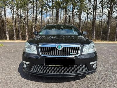 Usado Skoda Octavia vRS 170 HP (125 kW) 2012 Preto Carrinha