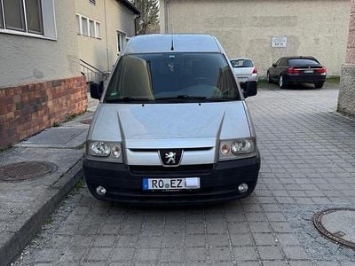 Gebraucht Peugeot Expert 109 PS (80 kW) 2004 Silber Van