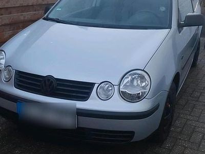 Gebraucht VW Polo 64 PS (47 kW) 2003 Silber Kleinwagen