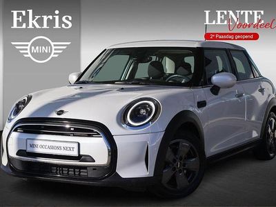 Gebraucht Mini Cooper Classic 136 PS (100 kW) 2024 Weiß Kleinwagen