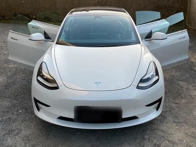 Gebraucht Tesla Model 3 235 kW (320 PS) 2019 Weiß Limousine