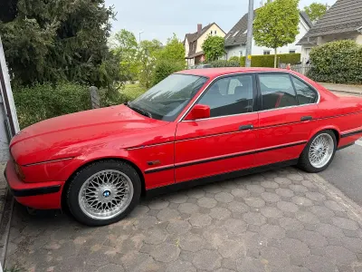 Gebraucht BMW 540 286 PS (210 kW) 1994 Rot Limousine