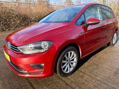 Rot Gebraucht 2015 VW Golf Sportsvan LOUNGE Van / Kleinbus | 11.499 € (Fairer Preis)