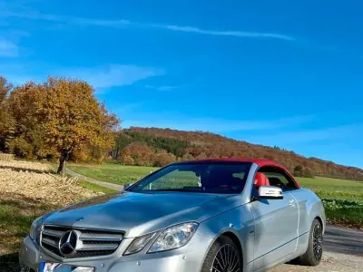Gebraucht Mercedes E200 Avantgarde 184 PS (135 kW) 2010 Silber Cabrio