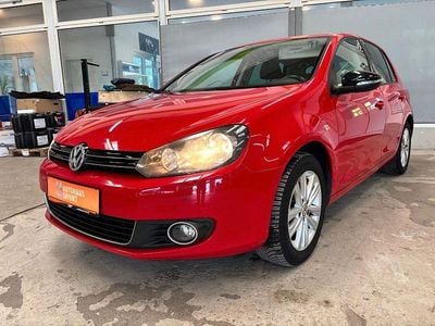 Gebraucht VW Golf VI Style 105 PS (77 kW) 2011 Rot Kleinwagen