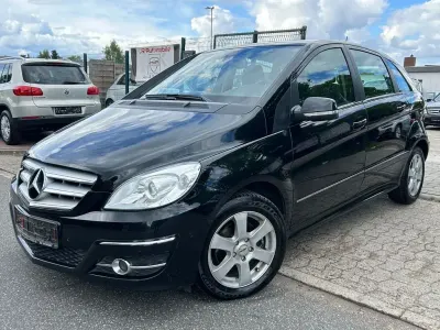 Gebraucht Mercedes B180 Avantgarde 109 PS (80 kW) 2010 Schwarz Van / Kleinbus