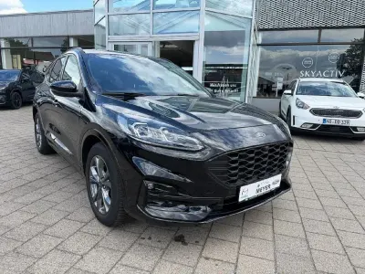 Gebraucht Ford Kuga ST-Line X 120 PS (88 kW) 2023 Obsidianschwarz metallic SUV